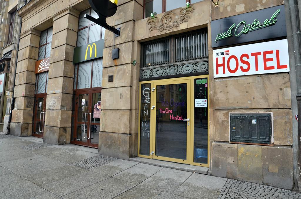 Hostel The One