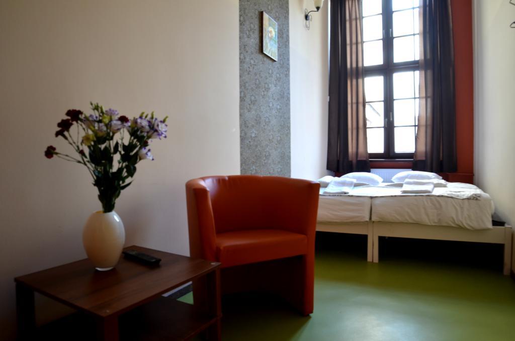 Hostel The One